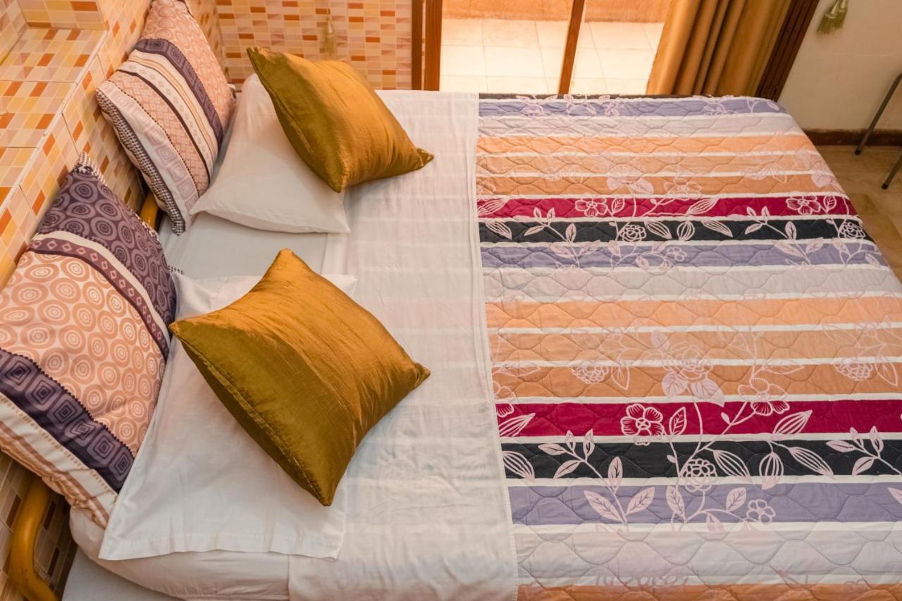 Hotel Livingston Inn Guayaquil Buitenkant foto